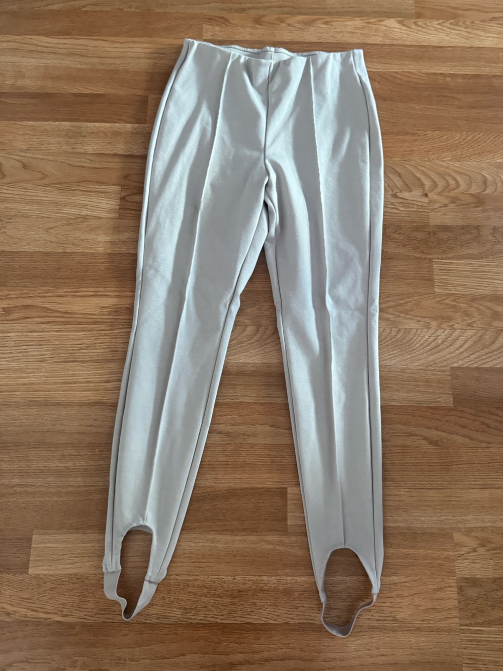 H&M women’s Cream/grey color dress leggings